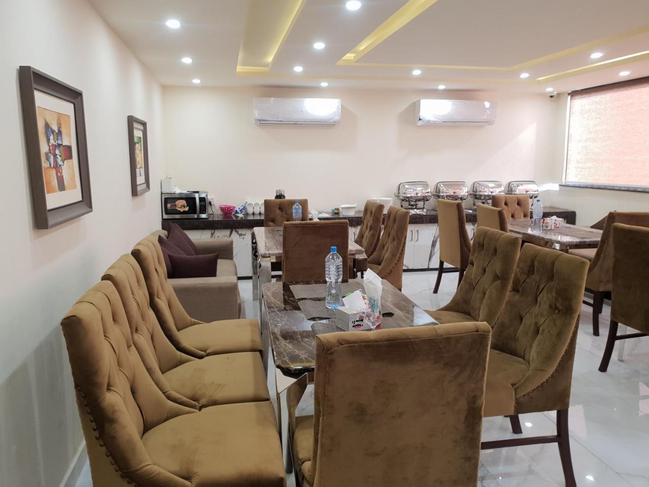 Hotel Avalon Suites 물탄 외부 사진